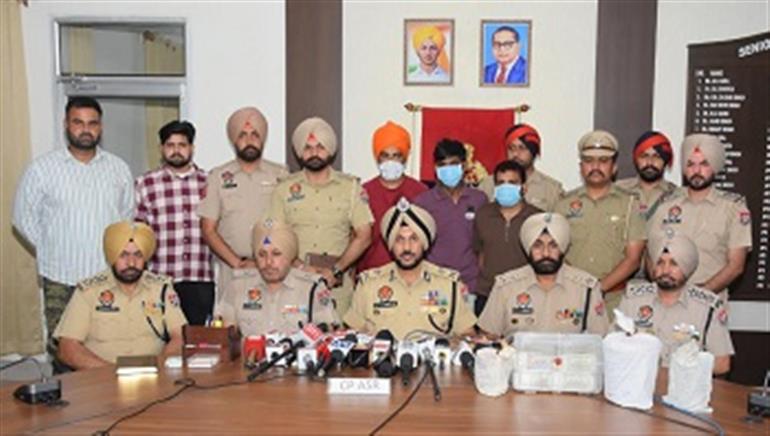 Narco-Hawala cartel busted in Amritsar; Six held with 4.5kg Heroin and 8.7L drug money