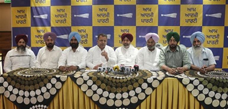 Punjab Arhtiya Association Announced to Support AAP Candidate 