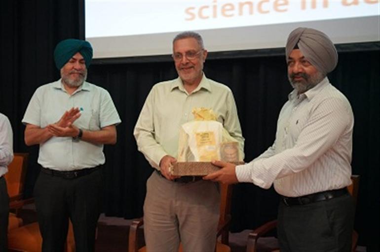 HM advocates for natural food practices at World food safety day event