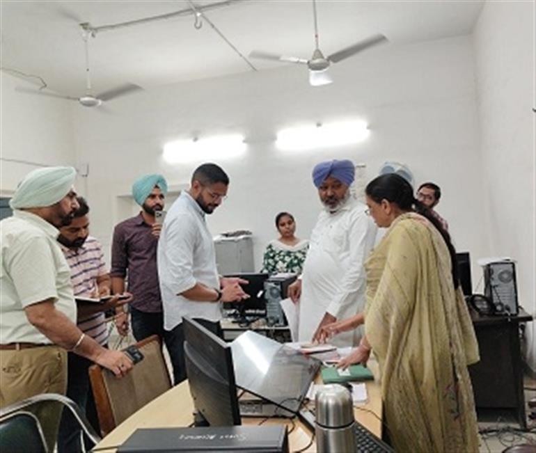 FM Cheema Conducts Surprise IETD Headquarters in Patiala