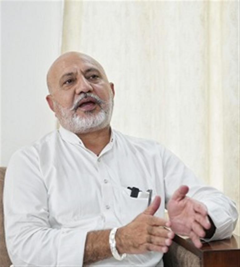 Sukhbir Badal Should Spare Punjab & Save His Advice for His Family: Baltej Pannu 