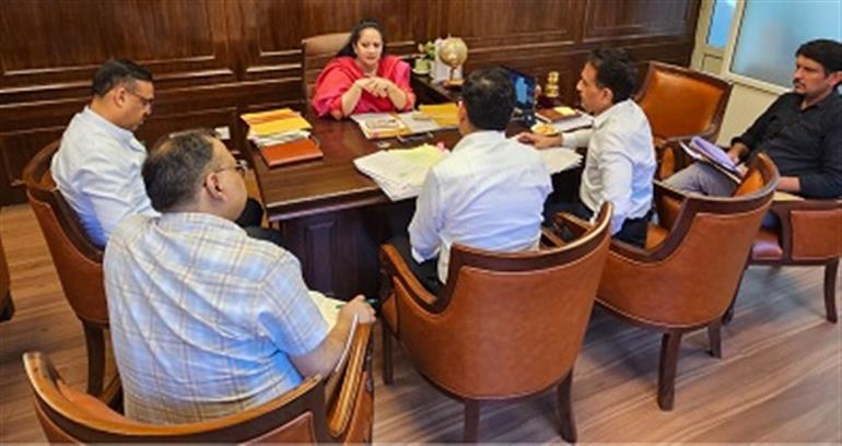 Health Minister Reviews Hospital Development Works in Rewari & Narnaul