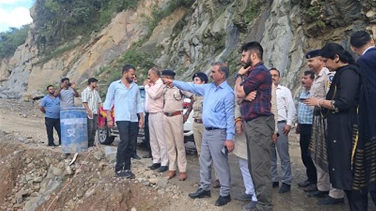 CM inspects damage near the Paadchhu bridge in Dharampur area