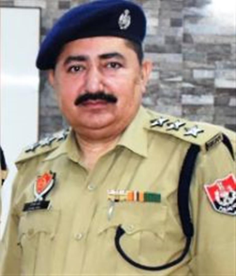 DSP Faridkot Rajanpal suspended & arrested for attempting to bribe to SSP office