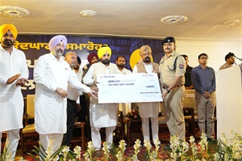 Refrain from jeopardizing develpment projects in the state : CM warns BJP leaders