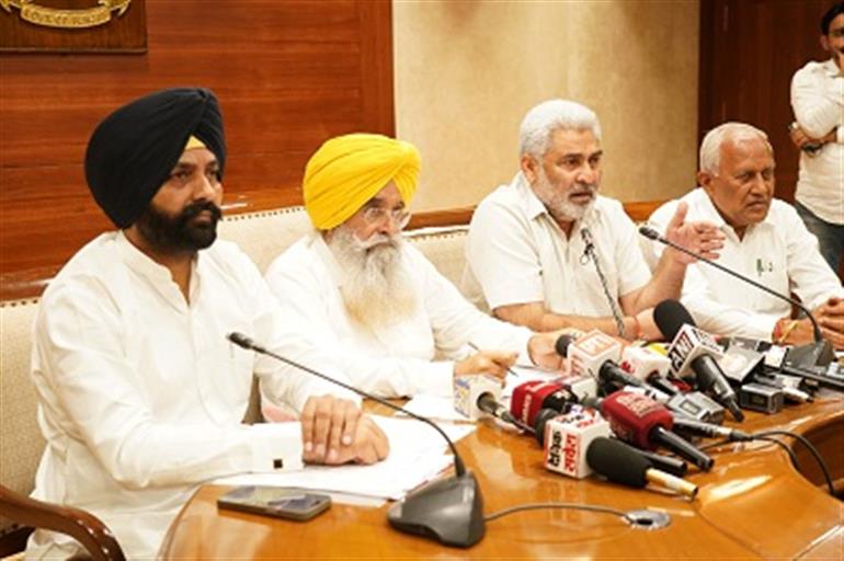 Relief for Arhtiyas : Govt set to launch OTS scheme for plot & shop dues