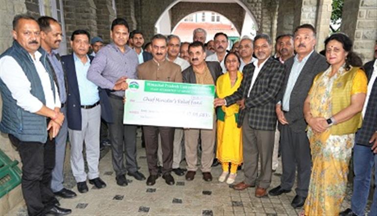 Himachal : Rs. 47,05,683 contributed towards CM relief Fund