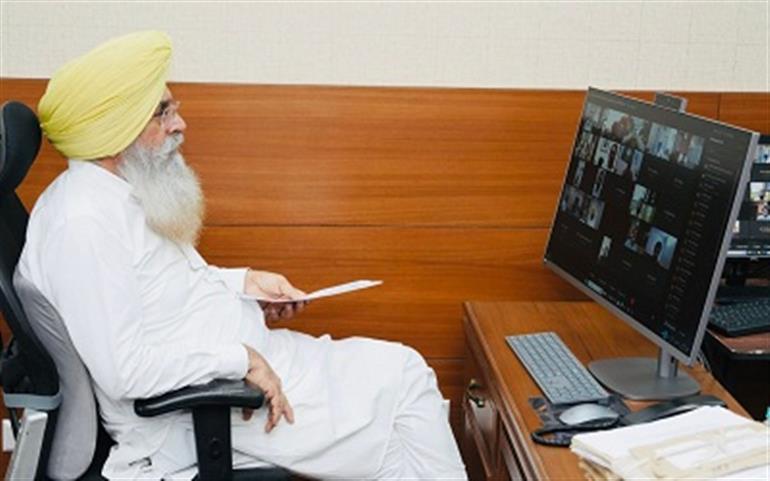 Submit BI-Weekly report on condition & progress of Cotton crop, Khudian directs field staff