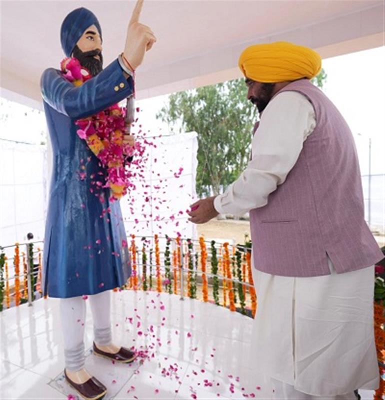 Following the footsteps of great Martyrs to serve Punjab & Punjabis : Asserts CM
