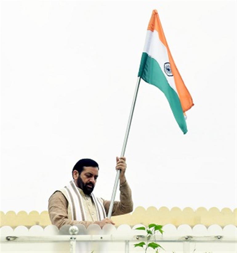 CM Saini hoists Tricolor at Sant Kabir Kutir under Har Ghar Tiranga Abhiyan