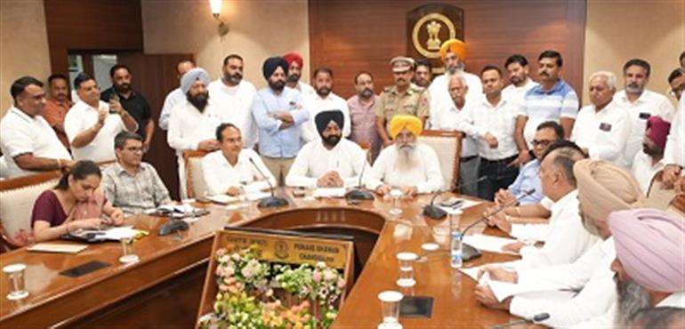 Paddy procurement season : Govt to install PAU-Calibrated meters in grain markets for standardise moisture measurement