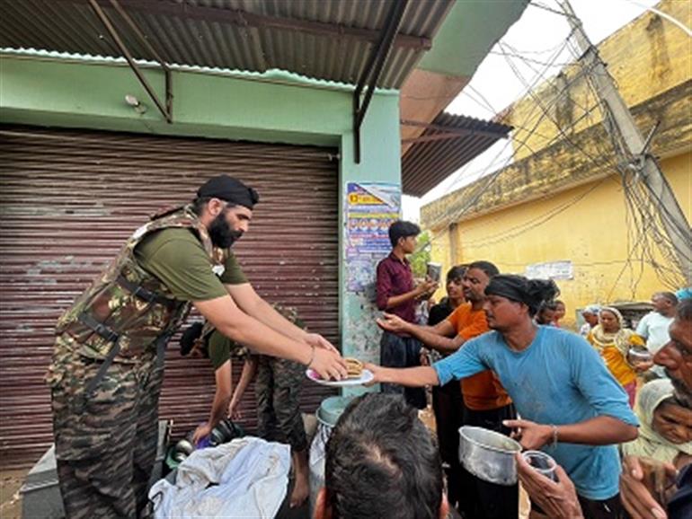 Punjab pollice, NDRF, SDRF & Army working in Tandem; Over 7,600 people rescued from flood-affected areas