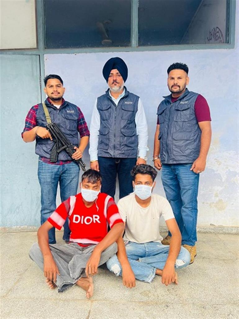 Salon firing case : Two gangster held with three pistols from Tarn Taran