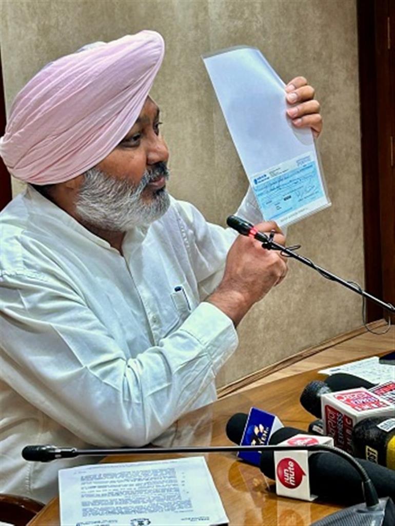 FM Criticizes PM&39;s Neglect of Flood-Hit State, Highlights BJP&39;s Indifference