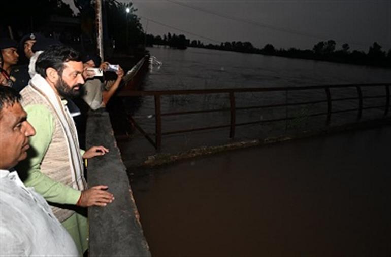 Govt, opposition and citizens must unite during waterlogging crisis: CM Saini