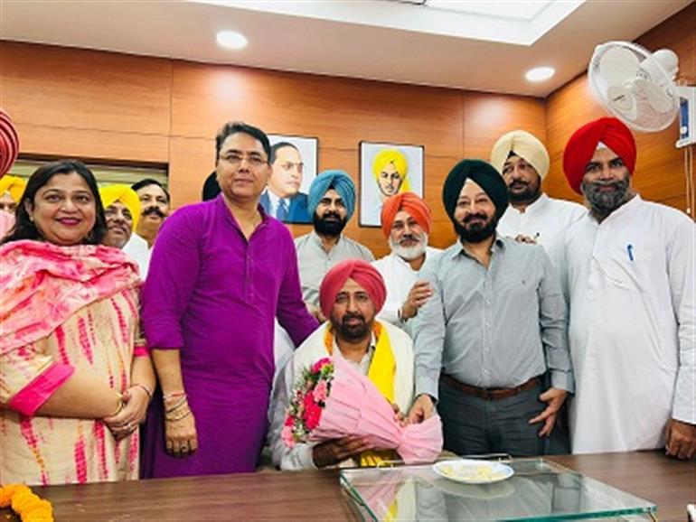Baljinder Dhillon assumes office as Chairman of PAFC in presence of Aman Arora