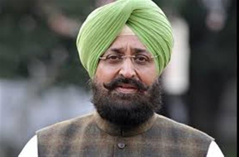 Bajwa Slams AAP Govt for Looting Panchayat Funds