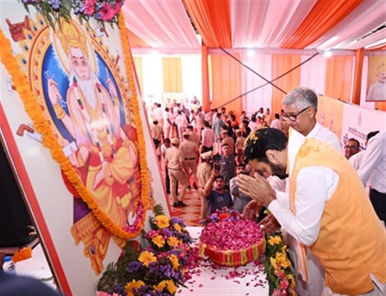 CM Saini launches the ‘Mukhyamantri Vishwakarma Samman Yojana’