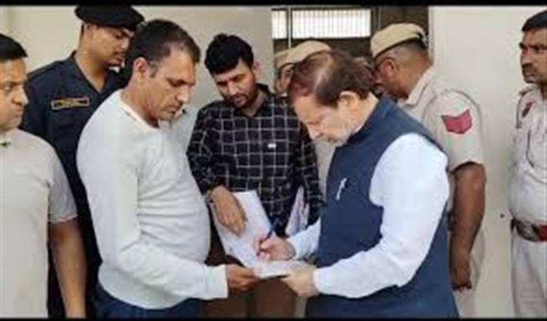 Jail Minister Conducts Surprise Inspection of Narnaul District Jail