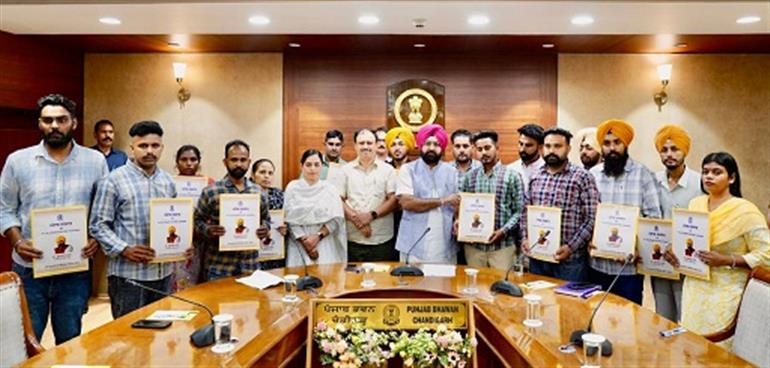 Mundian hands over appointment letters to 15 newly recruited employees