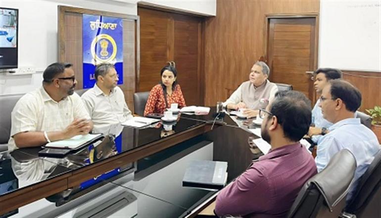 Cabinet Minister Sanjeev Arora directs clean-up Drive