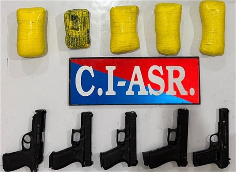 Two involved in cross-border smuggling module held with 2.5kg Heroin, 5 pistols