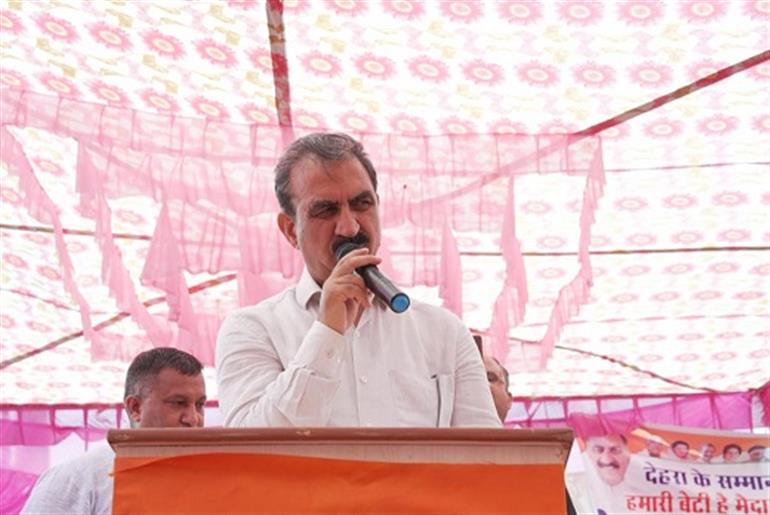 Himachal : State records significant growth in forest cover: CM