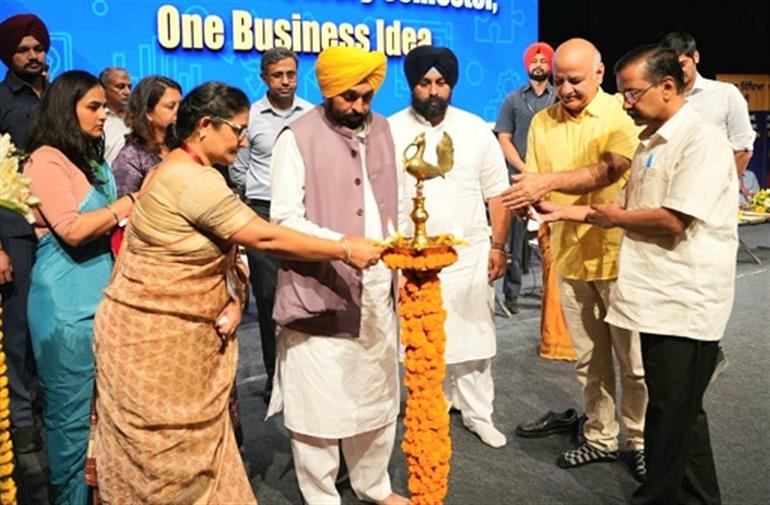 CM Mann & Kejriwal introduce entrepreneurship mindset course to make state a land of job givers instead of job seekers