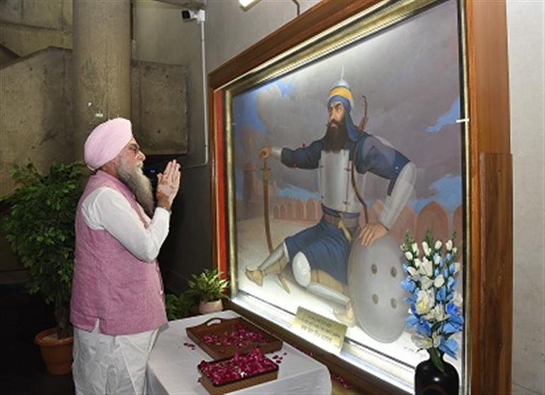 Speaker pays floral tributes to great warrior Baba Banda Bahadur on the occasion of His Birth Anniversary