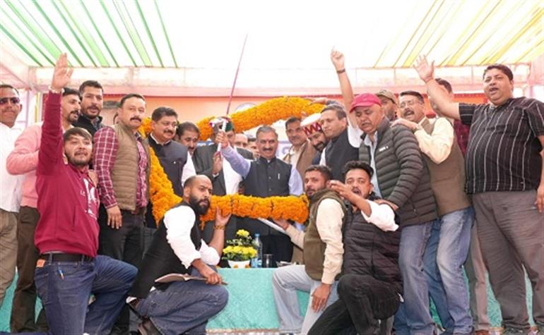 Himachal : Separate cadre to be created for teachers of CBSE schools: CM