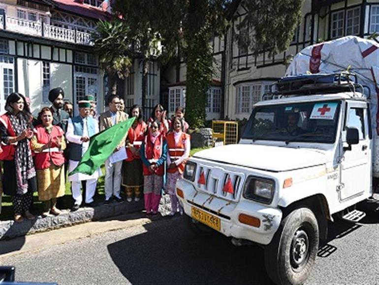 Himachal : Governor flags off relief material for disaster-affected families