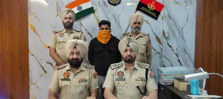 One Accused Arrested in Air India Manager Loot Case; Bike Recovered, Two Identified and Two Unknown Still at Large 