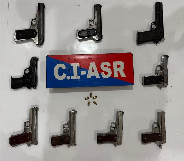Punjab police busts MP-Based illegal weapons smuggling module; One held with 9 Pistols