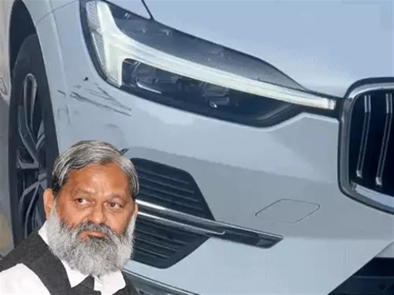 Minister Anil Vij’s Convoy Hit in Ambala, Narrow Escape 