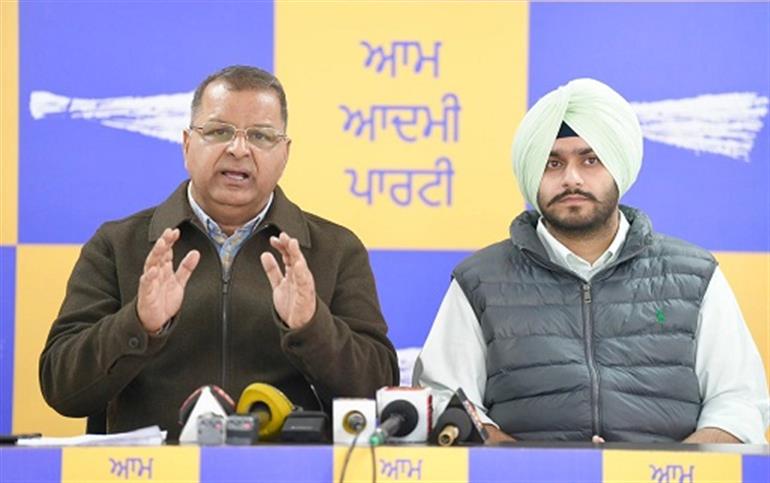 AAP Punjab Slams Centre’s Deceptive Move to Dilute MGNREGA, Warns of Severe Impact on Rural Workers