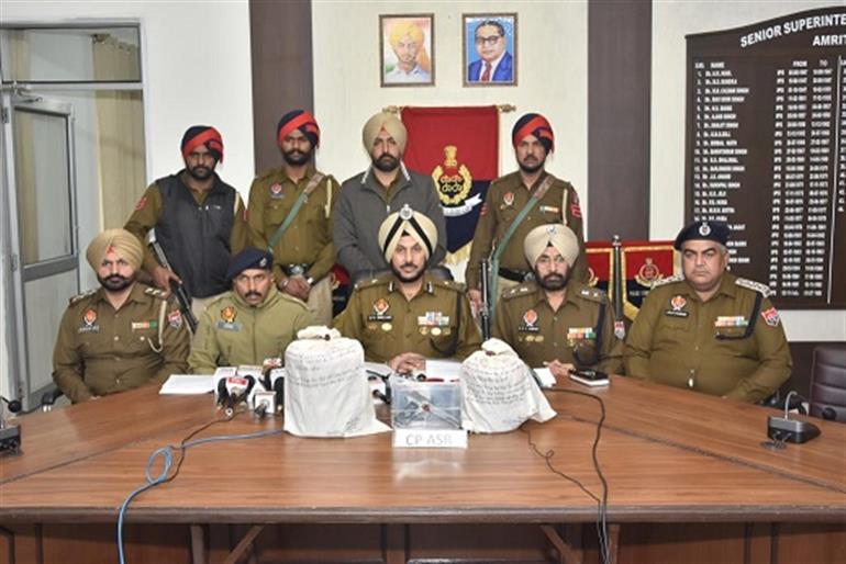 Cross-border smuggling cartel busted in Amritsar; Three held with 4.5Kg Heroin, one pistol