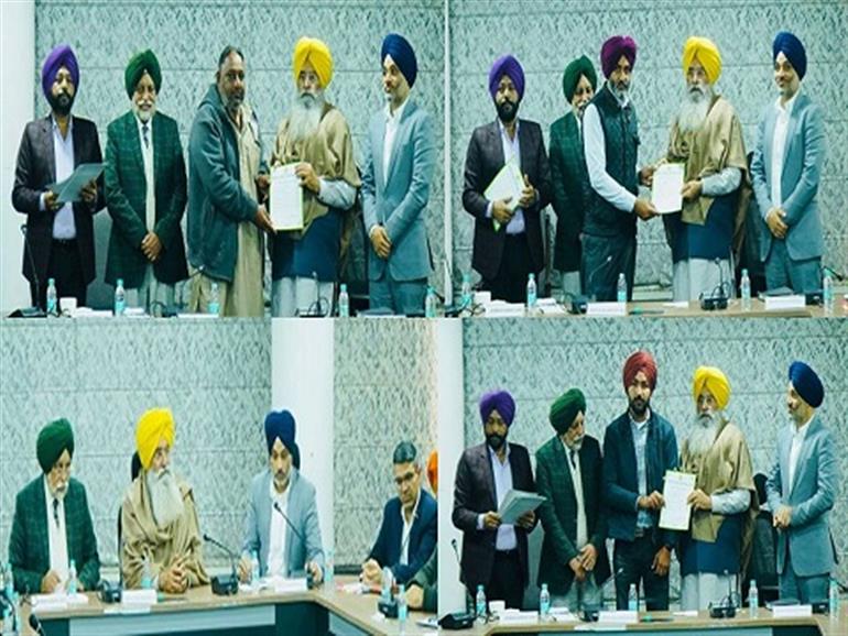 Punjab govt felicitates farmers for switching to Kharif Maize cultivation