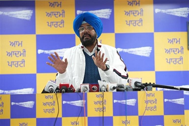 BJP Insults Sikh Maryada, Hurts Sentiments of Punjabis by Making ‘Cartoons’ of Guru Sahib and Sahibzadas: Kuldeep Dhaliwal