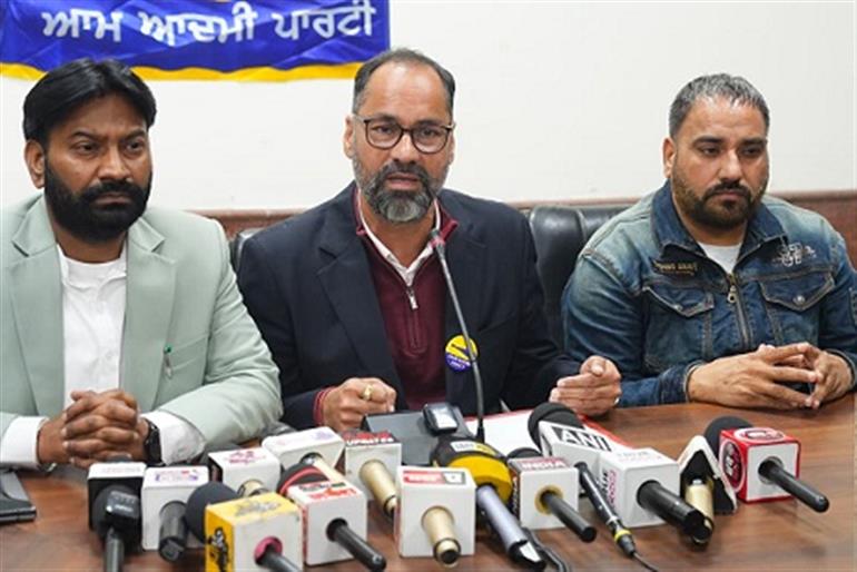 By changing MGNREGA, BJP has moved to end employment guarantee for workers: Pawan Tinu