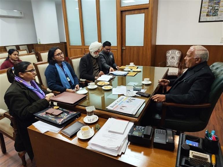 Barinder Goyal chairs high level review meeting with GSI & state officers