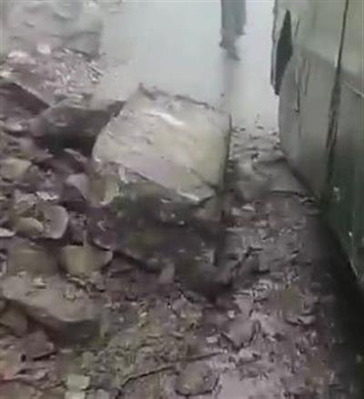 Rocks Hit HRTC Bus in Himachal, Driver’s Quick Action Saves 20 passengers