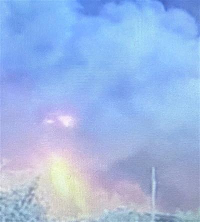 Massive Ghaziabad Blaze: Over 500 Shanties Burn as Cylinders Explode One by One