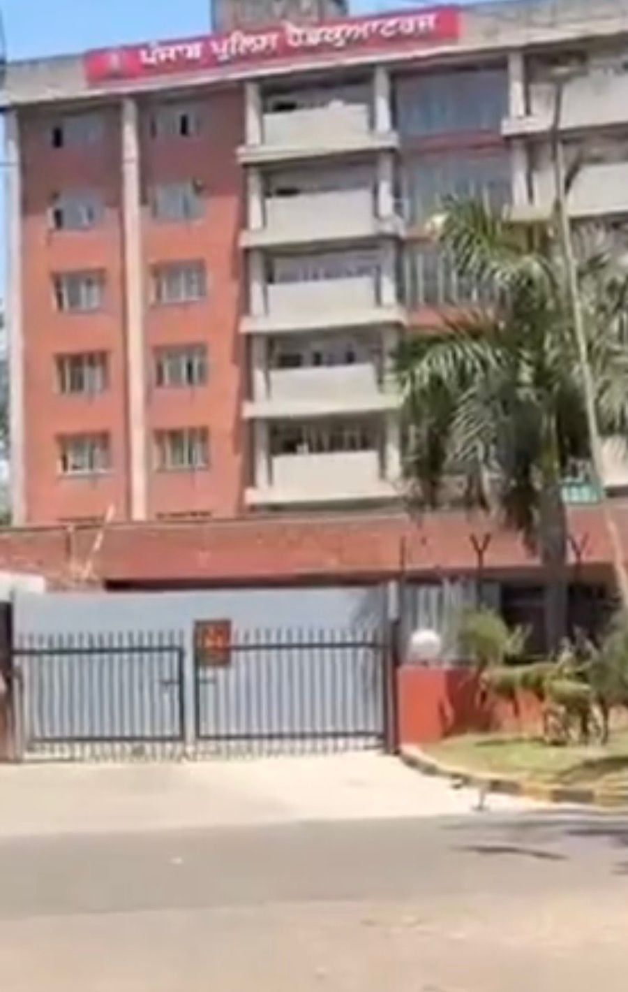 High Alert in Chandigarh After Jalandhar–Amritsar Blasts; Punjab Police HQ Security Tightened