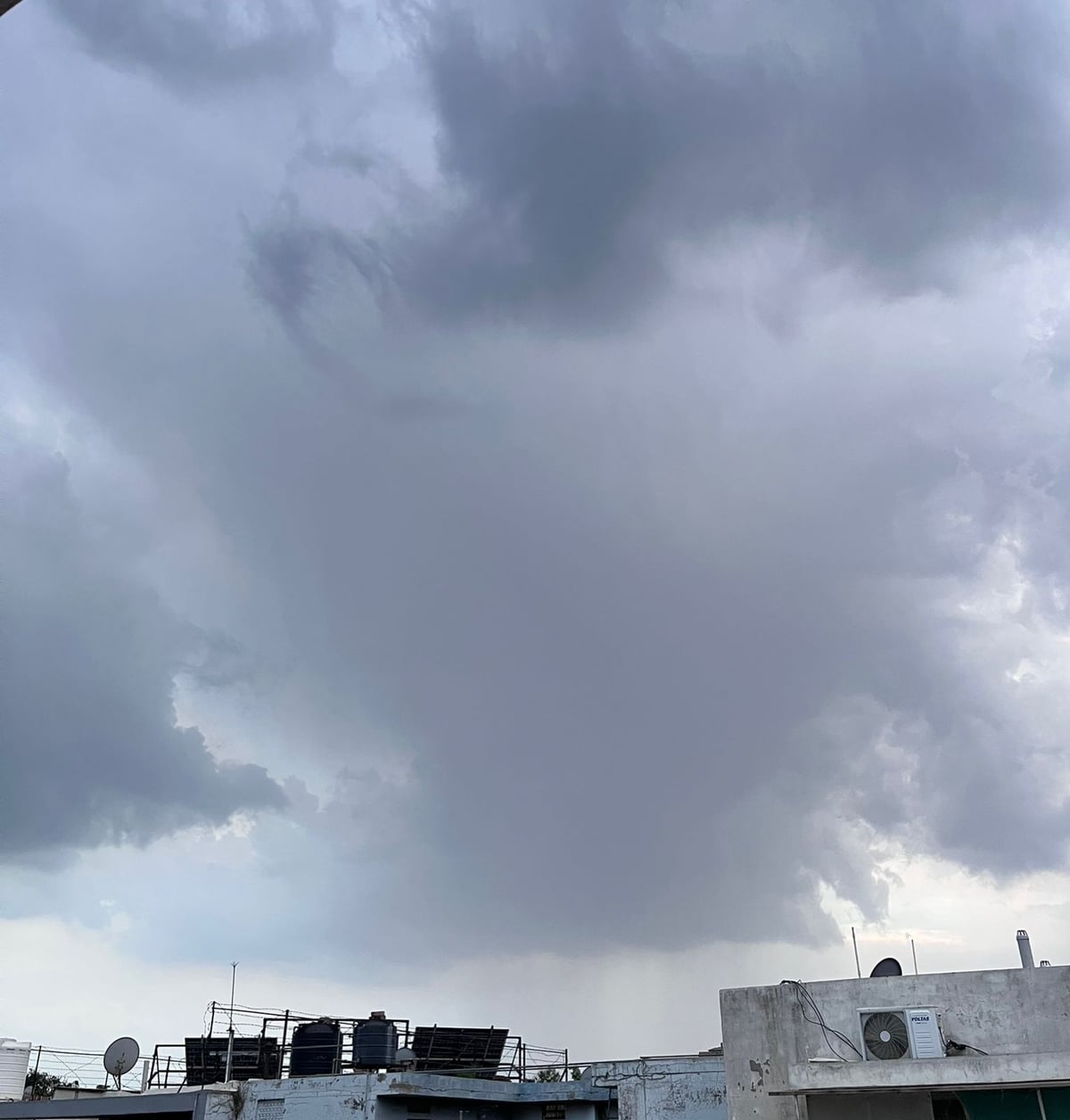 Chandigarh Weather Turns Stormy: Heavy Rain, Strong Winds and Lightning Hit City