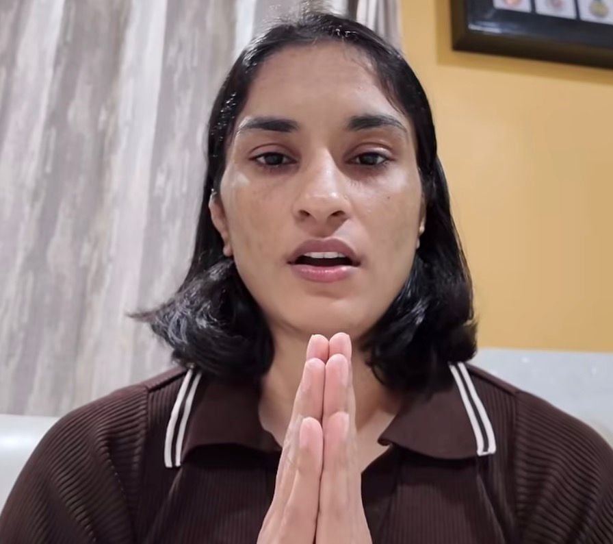 WFI Issues Show-Cause Notice to Vinesh Phogat, Bars Her from Domestic Events Till June 26