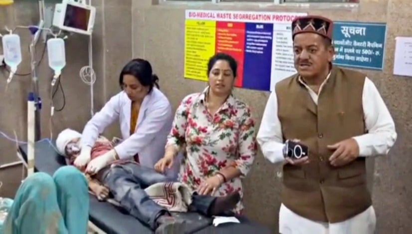 Himachal Poll Day Tragedy: 3 Women Dead, 8 Injured After Taxi Falls Into Gorge in Kullu