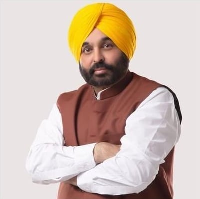 Proud of Government School Students’ Success, CM Bhagwant Mann Credits Education Reforms for Achievements 