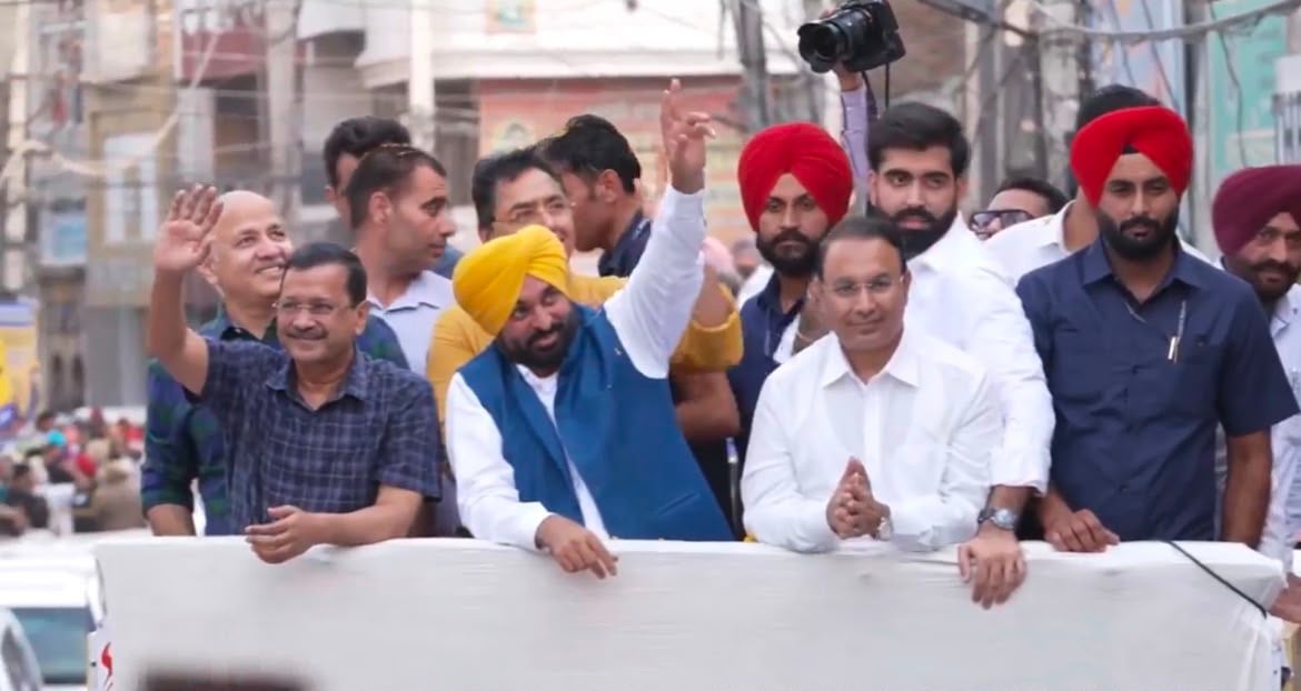 Bhagwant Mann Leads Mega Roadshow in Bathinda Alongside Kejriwal, Showcases AAP’s Strength Ahead of 2027 Elections