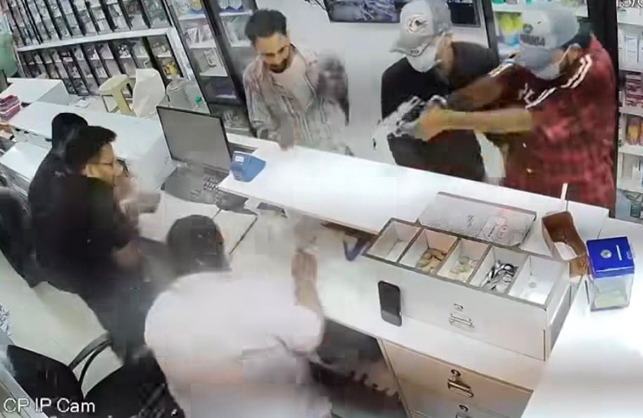 Two Masked Gunmen Open Fire at Chandigarh Medical Store, Cashier Dies on the Spot; CCTV footage surfaced
