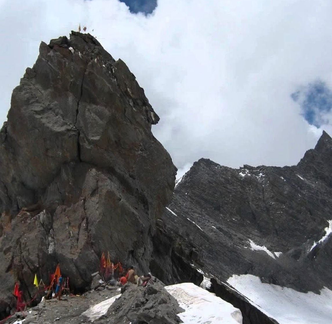 Shrikhand Mahadev Yatra 2026 Faces Uncertainty; Experts Flag Route Safety Concerns